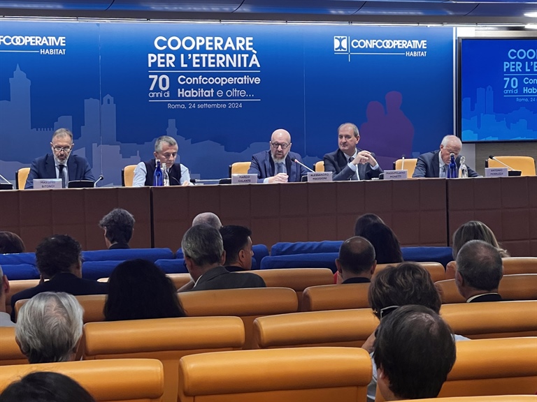 70 anni di Confcooperative Habitat